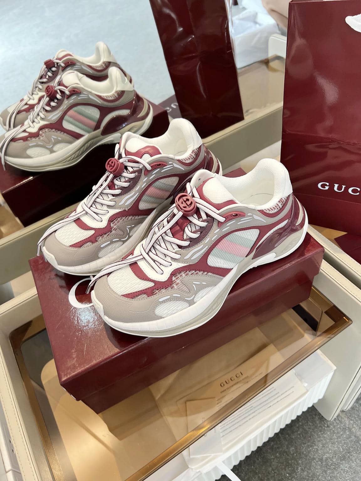 0017 Sneaker